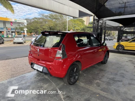 SANDERO - 1.6 GT LINE LIMITED 4P MANUAL