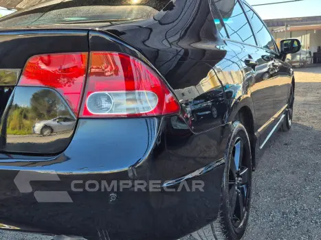 Civic 1.8 Lxs 16V Gasolina 4P Automático