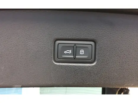 Q5 2.0 45 TFSI GASOLINA S LINE BLACK QUATTRO S TRONIC