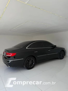 AZERA 3.3 MPFI GLS Sedan V6 24V