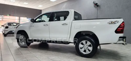 Hilux CD SR 4x4 2.8 TDI Diesel Aut.