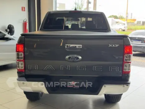 Ranger 3.2 20V XLT 4X4 CABINE DUPLA TURBO DIESEL AUTOMÁTICO