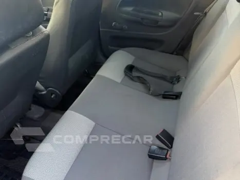 VOYAGE - 1.0 MI 8V 4P MANUAL