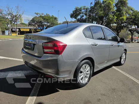 CITY 1.5 LX Sedan 16V