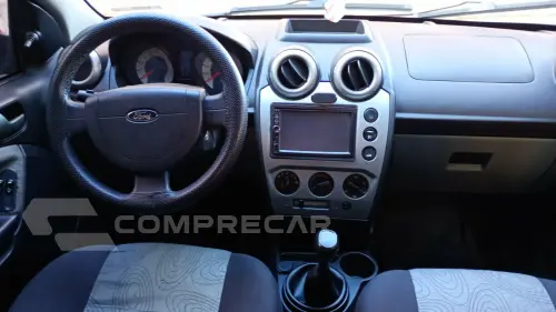 FIESTA 1.6 MPI First Sedan 8V