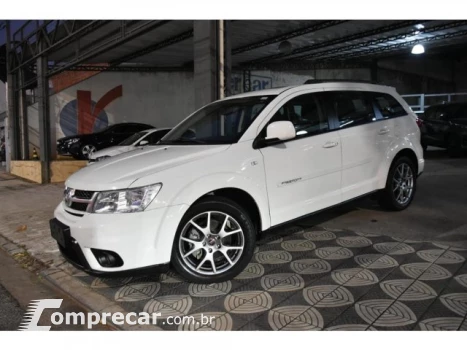 Fiat FREEMONT - 2.4 PRECISION 16V 4P AUTOMÁTICO 4 portas