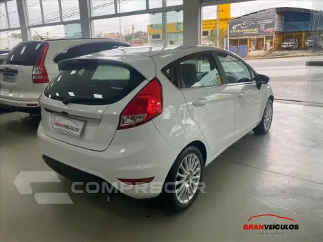FIESTA 1.6 TITANIUM HATCH 16V FLEX 4P POWERSHIFT