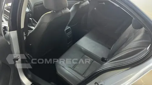 Jetta 2.0 4P FLEX AUTOMÁTICO