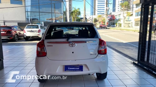 TOYOTA ETIOS 1.5 XLS 16V