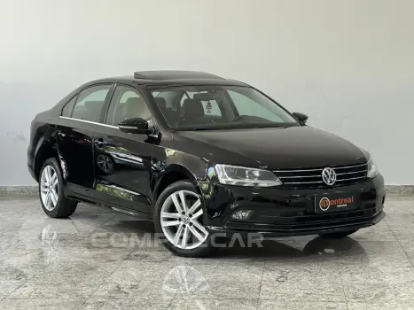 Volkswagen JETTA 2.0 TSI Highline 211cv 4 portas