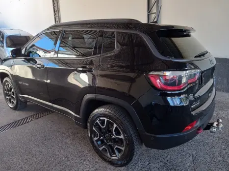 COMPASS 2.0 16V Trailhawk 4X4