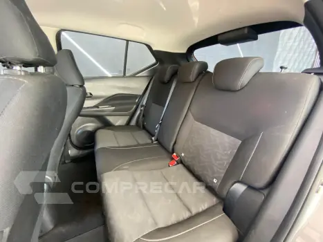 KICKS Active 1.6 16V Flex Aut.