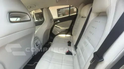 GLA 200 1.6 16V 4P FLEX CGI NIGHT TURBO AUTOMÁTICO