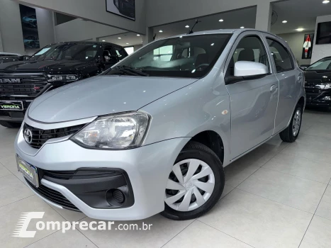 Toyota Étios X 1.3 4 portas