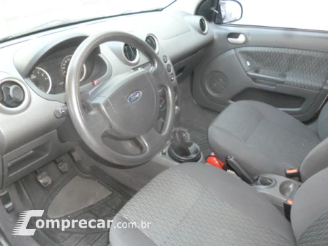 FIESTA 1.6 MPI Class Sedan 8V