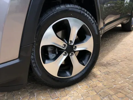 Compass 2.0 16V Flex Longitude Automático