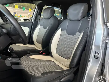 CAPTUR Intense 1.6 16V Flex 5p Aut.