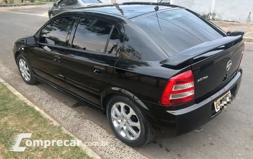 ASTRA 2.0 MPFI 8V
