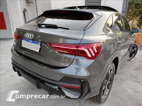 Q3 2.0 40 TFSI Performance Black Quattro