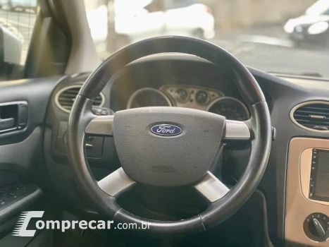 FOCUS 1.6 SE Hatch 16V