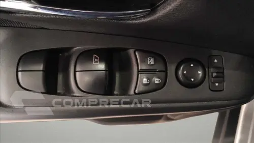 KICKS PLAY 1.6 16V FLEXSTART SENSE XTRONIC