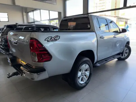 HILUX 2.8 D-4d Turbo CD SRV 4X4
