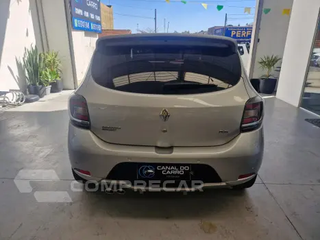 SANDERO 2.0 16V RS