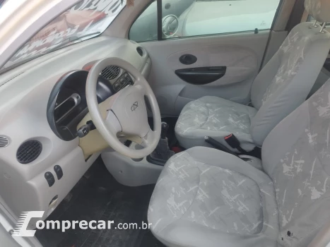 QQ 1.1 MPFI 16V