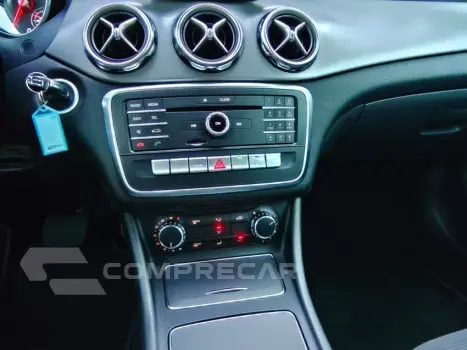 GLA 200 1.6 CGI Style 16V Turbo