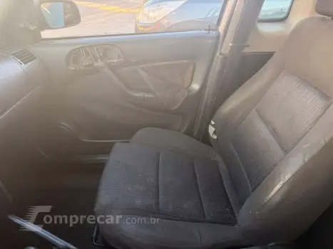 Saveiro CL/ Summer 1.8 Mi e 1.8