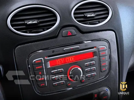 FOCUS HATCH - 2.0 TITANIUM HATCH 16V 4P AUTOMÁTICO