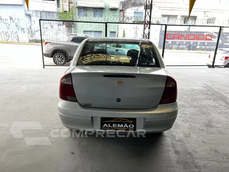 CORSA 1.4 MPFI Maxx Sedan 8V