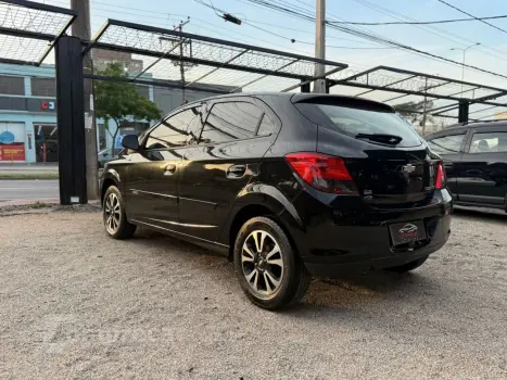 Onix Hatch 1.4 4P FLEX LTZ AUTOMÁTICO