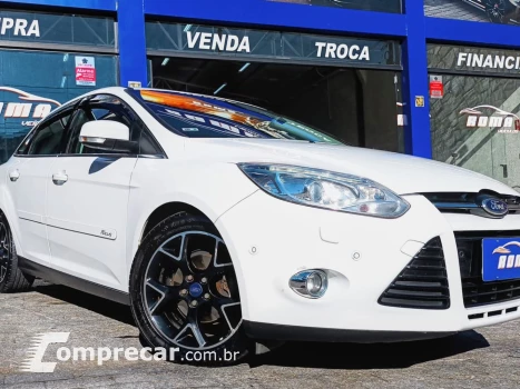 Focus 2.0 Titanium Sedan 16V Flex 4P Automático