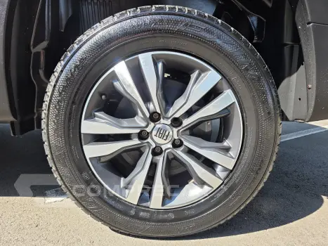 TORO 2.0 16V Turbo Freedom 4WD AT9