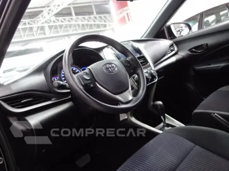 YARIS HATCH - 1.3 16V XL LIVE MANUAL