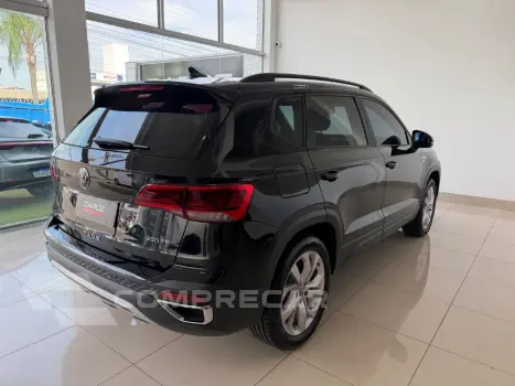 TAOS Comfortline 1.4 250 TSI Flex Aut.