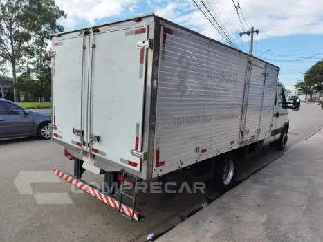 Daily 70c16 Massimo 7 Lugares + Baú