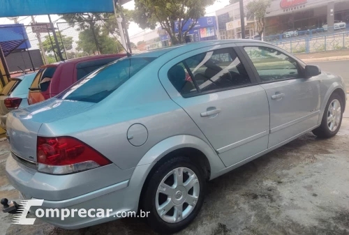 VECTRA 2.0 MPFI Elegance 8V