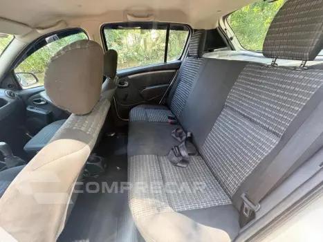 SANDERO EXP 16
