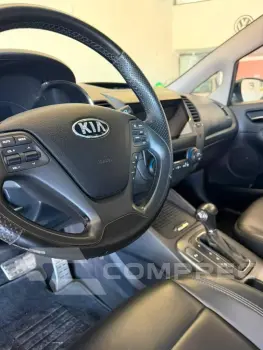 KIA CERATO 1.6 16V FLEX AUT.