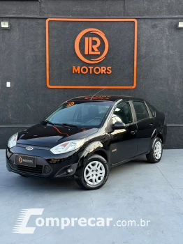 FORD FIESTA 1.6 MPI Class Sedan 8V 4 portas
