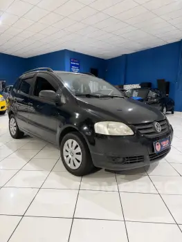 Volkswagen SPACEFOX 1.6 MI Sportline 8V 4 portas