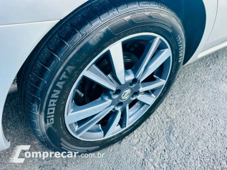 VERSA SL 1.6 16V FlexStart 4p Aut.