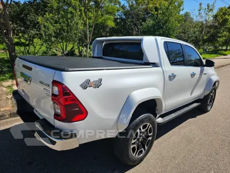 HILUX 2.8 D-4D TURBO DIESEL CD SRX PLUS 4X4 AUTOM