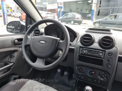 FIESTA 1.6 MPI Sedan 8V