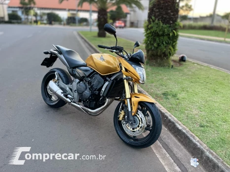 CB 600 HORNET