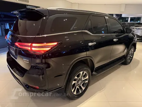 HILUX SW4 2.8 D-4d Turbo SRX Platinum 7L 4X4