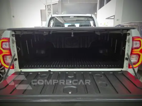 HILUX 2.8 D-4D TURBO DIESEL CD SRX 4X4 AUTOMÁTICO