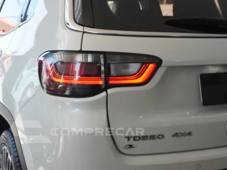 COMPASS 2.0 TD350 TURBO DIESEL LIMITED AT9